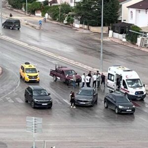 zincirleme kaza ortaligi birbirine katti tuHKEs37