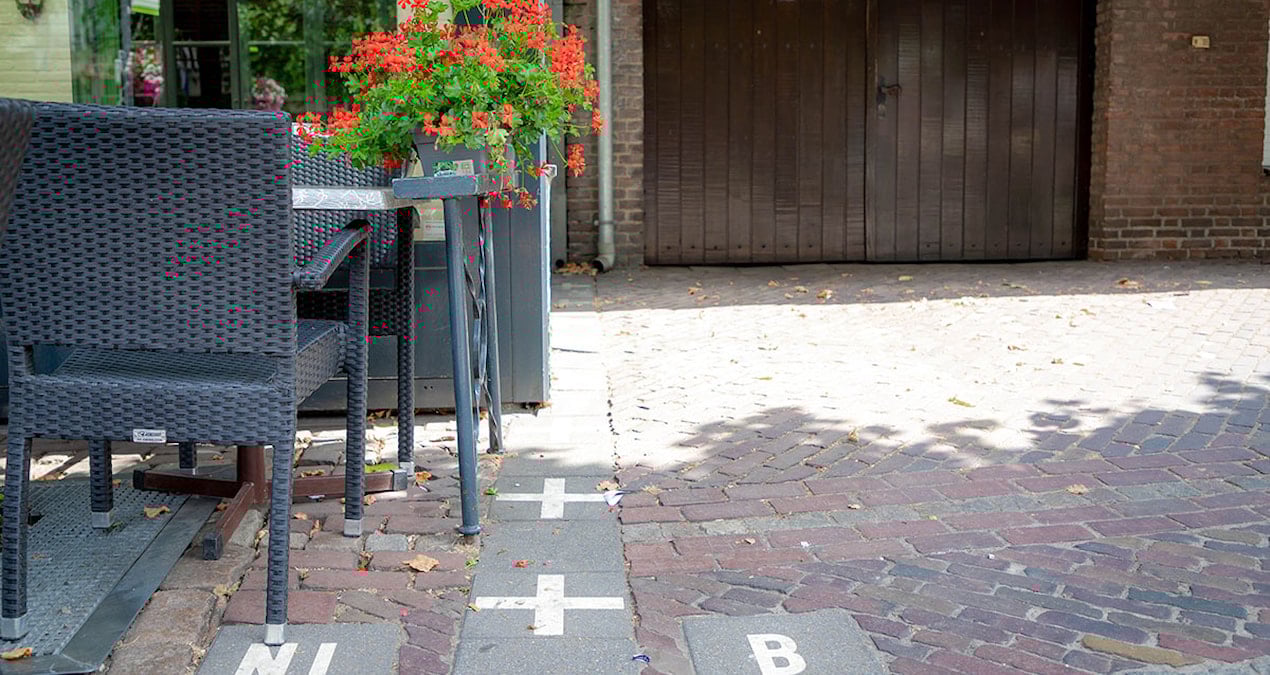 bu evin mutfagi bir ulkede salonu baska ulkede Nb6ExfLj