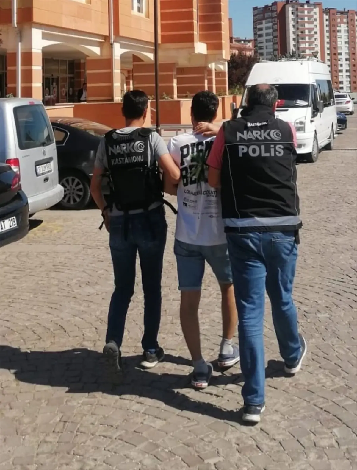 kastamonuda uyusturucu operasyonu 5 bin hap ele gecirildi yfNnuzjL