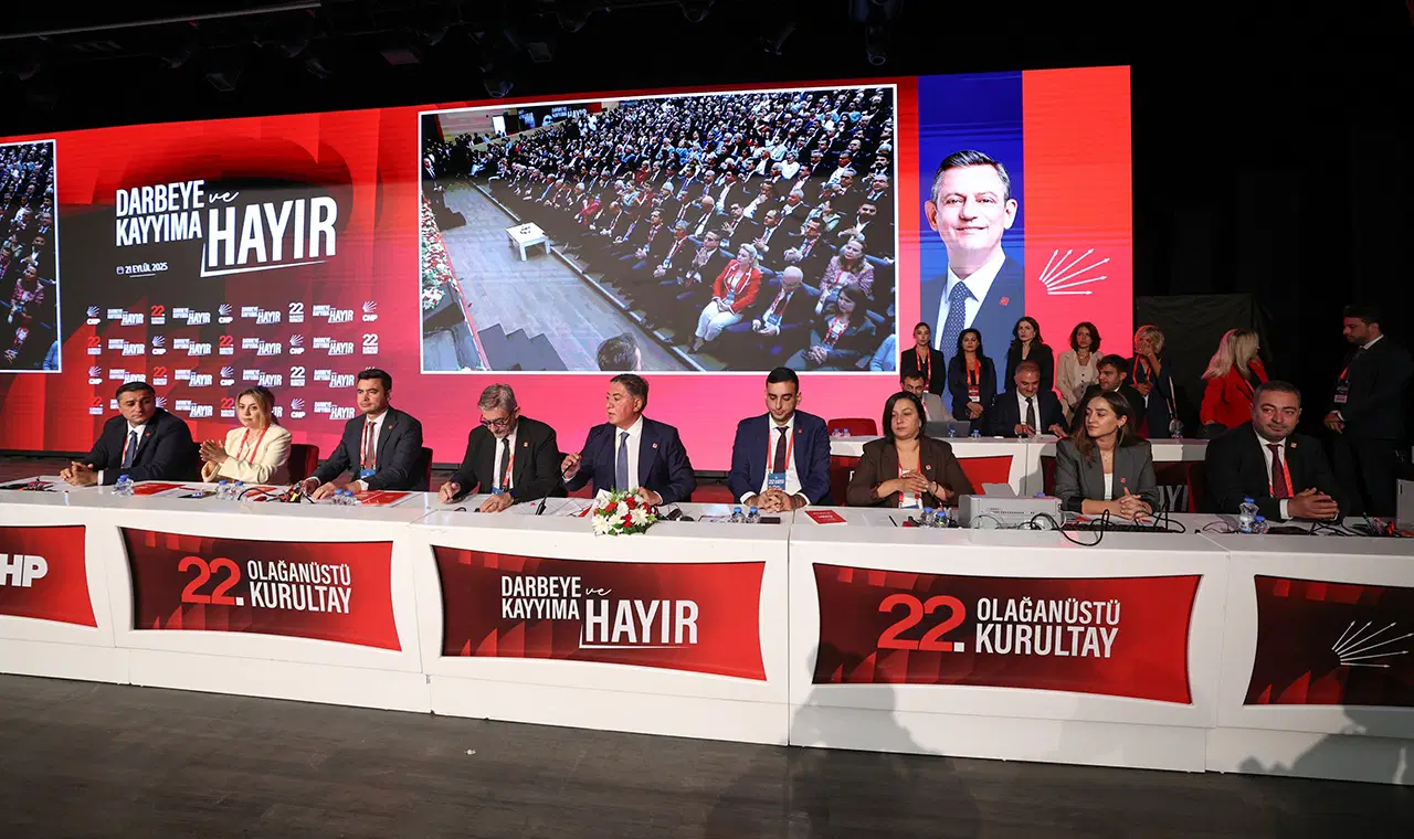 kurultay koridorlarinda neler konusuldu chp kurmaylari bazi milletvekilleri partimize gelmek istedigini soyledi zO4S1Iih