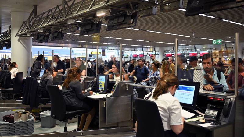 sebebi siber saldiri berlin bruksel ve londrada ucuslar gecikti veya iptal edildi SSXS3wDU