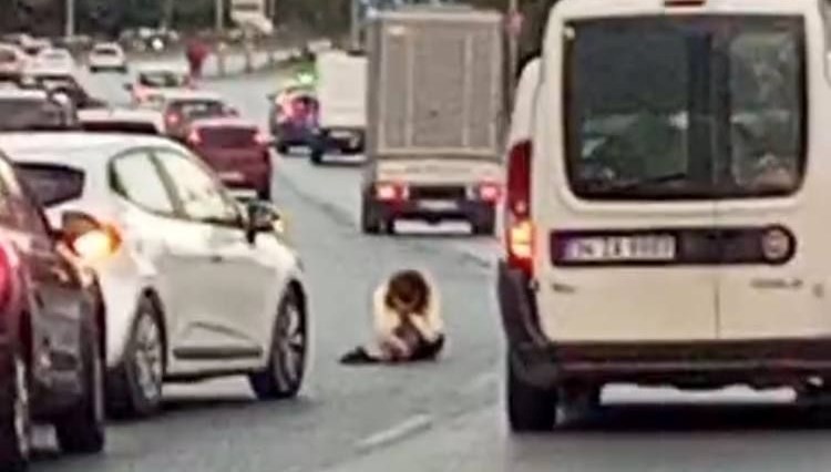 trafikte korku dolu anlar mgNchLfc