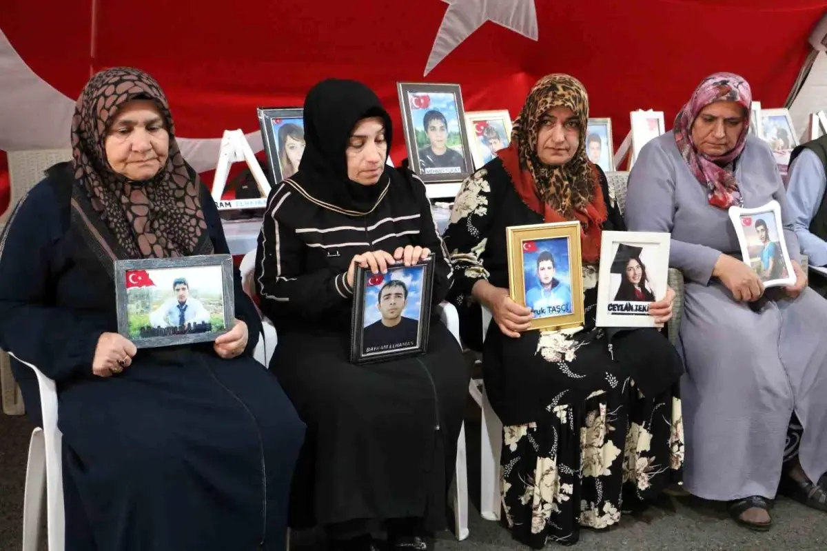 diyarbakirda evlat nobeti devam ediyor 2AzMfK8y.jpg