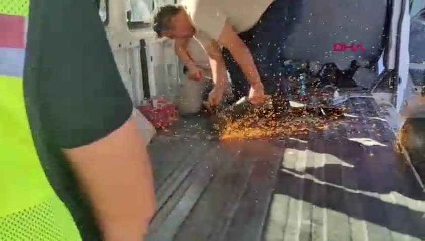 piyasa degeri 25 milyon lira binlerce paket gizli bolmede bulundu hfOgHbng.jpg