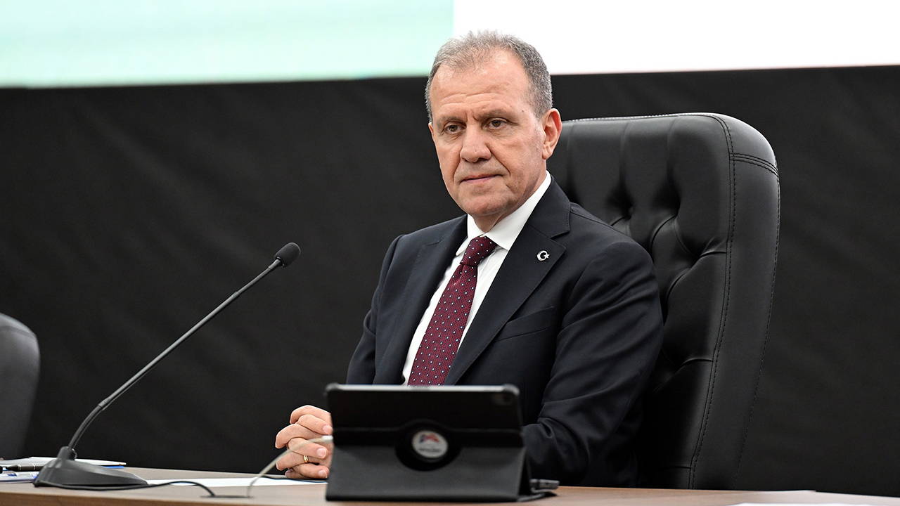 vahap secerden gazzede ateskes degerlendirmesi umut ediyorum bolgede kalici bir baris saglanir WC4GcK26.jpg