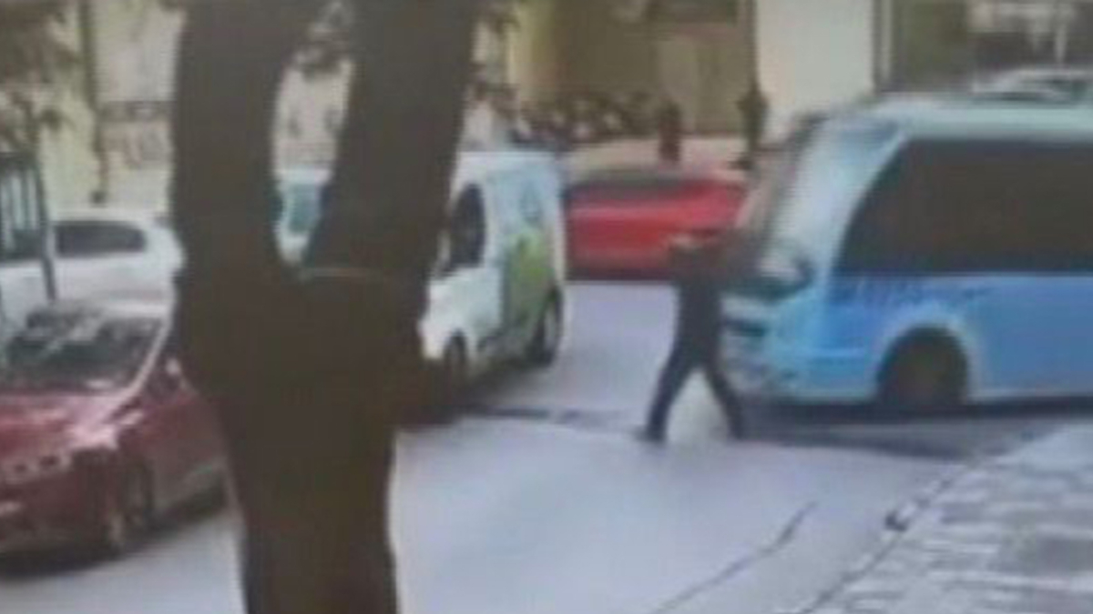 istanbul maltepede yayaya minibus carpti IyuCWK8G.jpg