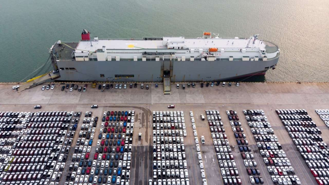 otomotiv ekimde 38 milyar dolarla ihracat sampiyonu oldu O9ISAZUA.jpg