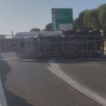 Buyukcekmecede beton tankeri devrildi tem otoyolu ankara istikameti kapandi KRiZzgvB