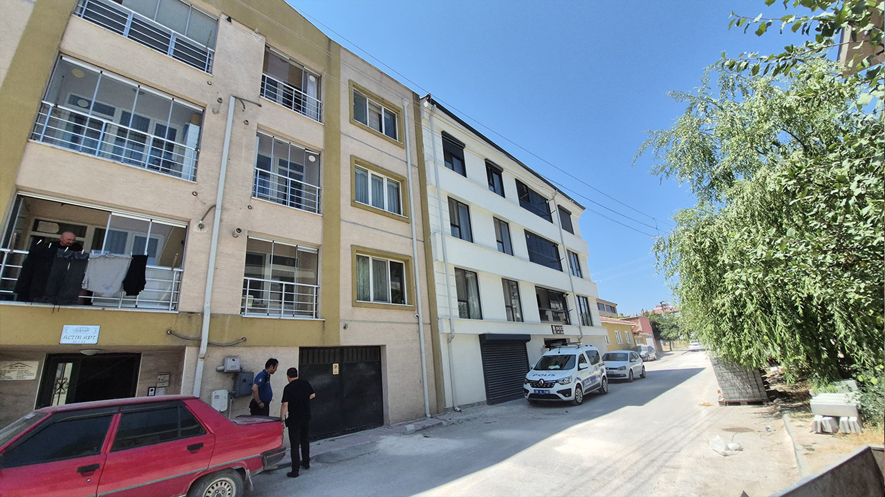 Eskisehirde 9 metre yukseklikten dusen 3 yasindaki cocuk agir yaralandi KZxUJZkl